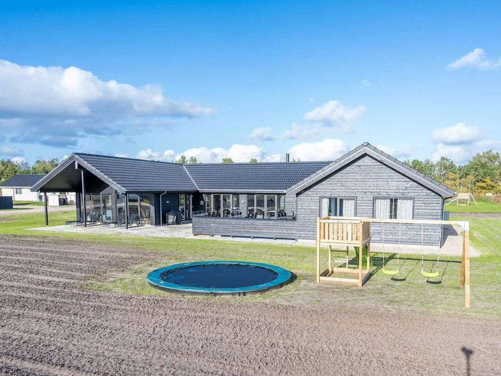 Enticing Holiday Home in Jutland With Swimming Pool