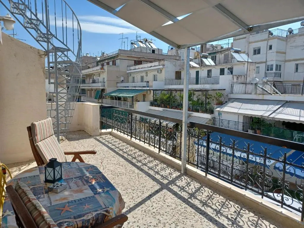 Rooftop Studio Marina Zeas