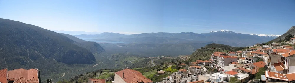 THOLOS HOTEL