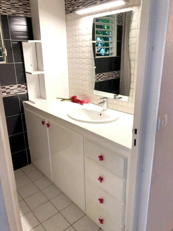 Apartment With one Bedroom in Le Moule, With Wonderful sea View, Terrace and Wifi