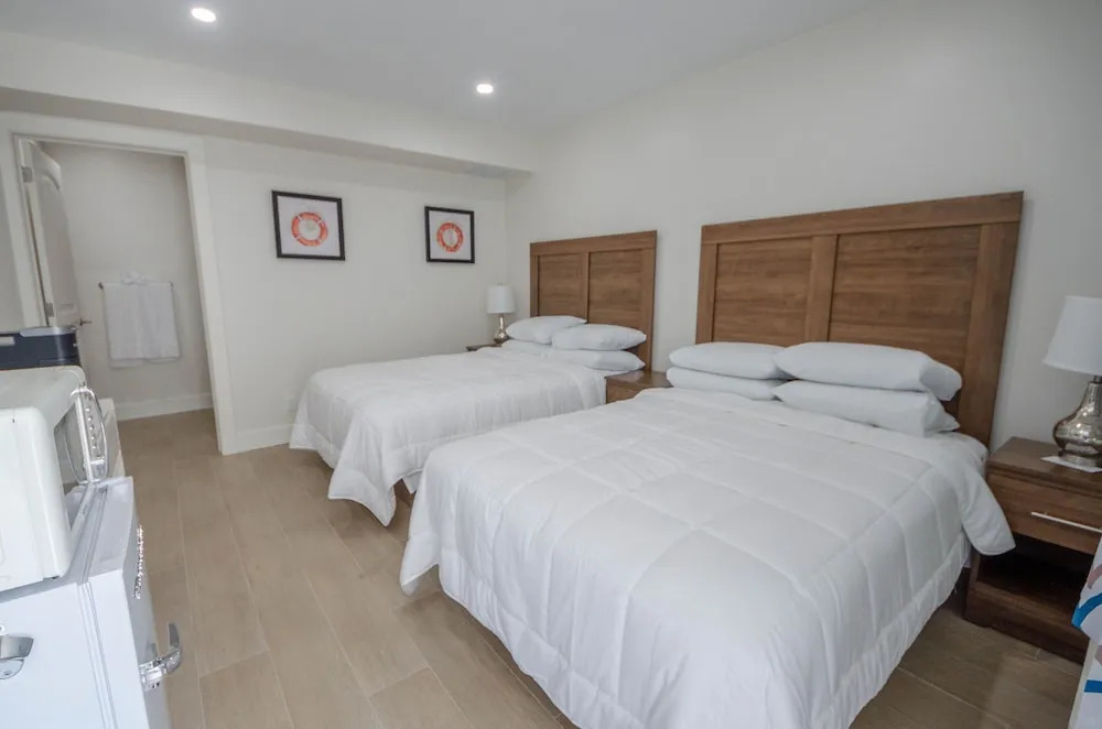Seaport Inn