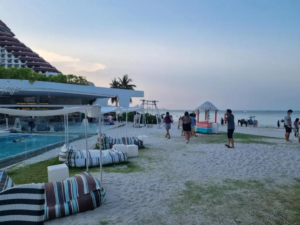 Veranda Residence Hua Hin 1BR Beachfront