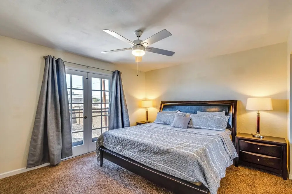 2 Mi to Lake Havasu: Pet-friendly Home