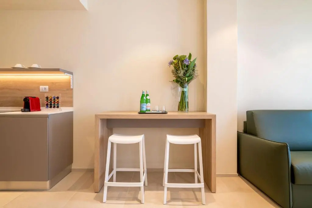 Palace Lido Hotel & Suites