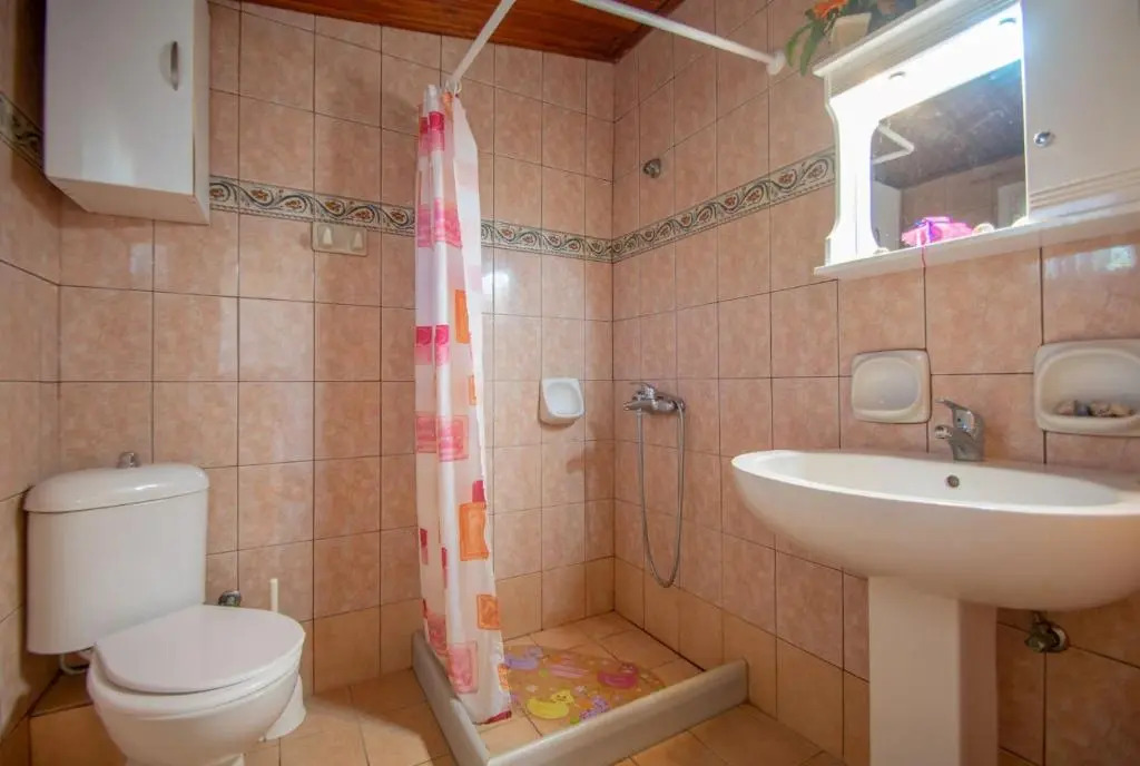 Doras Beach Bungalow B by "elite"
