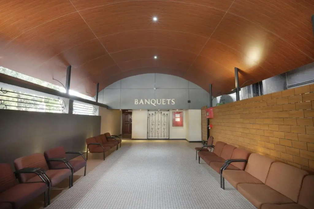 Abbott Hotel