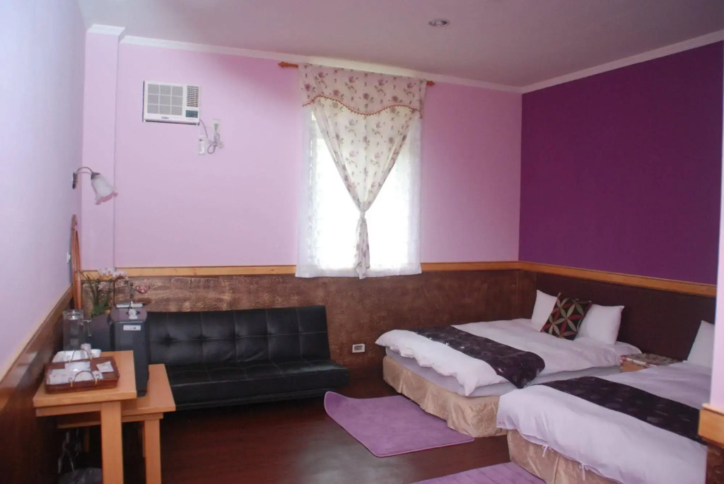 Nine Aboriginal B&B