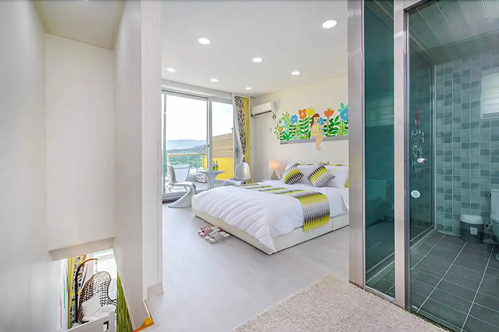Geoje Island Monaco Pool Villa Pension