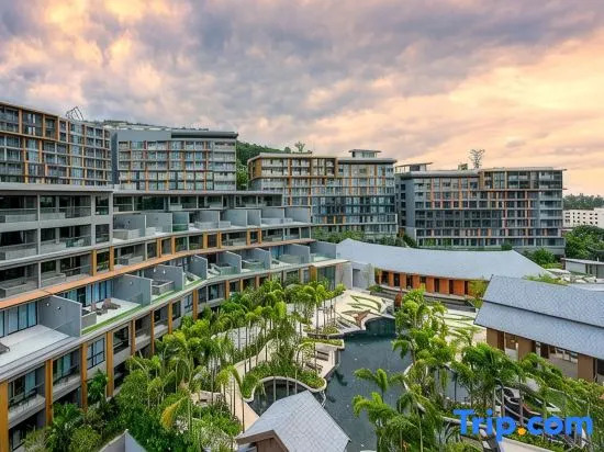 Big terrace, 1 bd, Surin beach