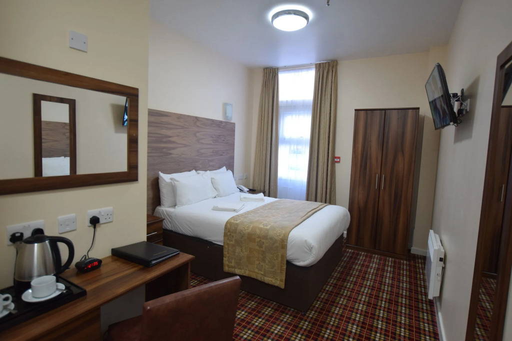 Lucky 8 Hotel