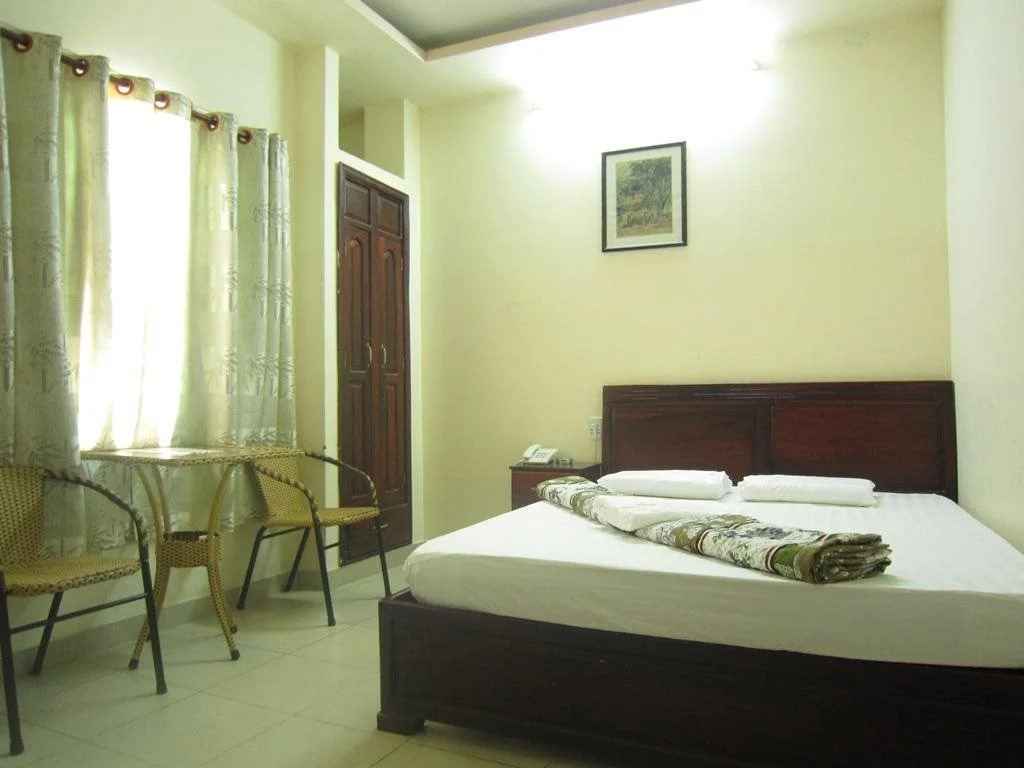 Van Luu Hotel