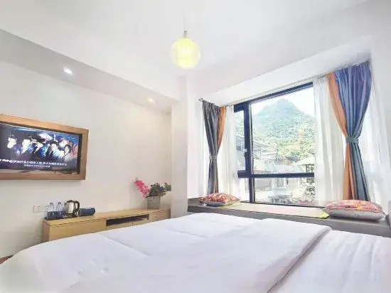 Yangshuo Garden Flower No.102 Homestay (West Street Pedestrian Street)