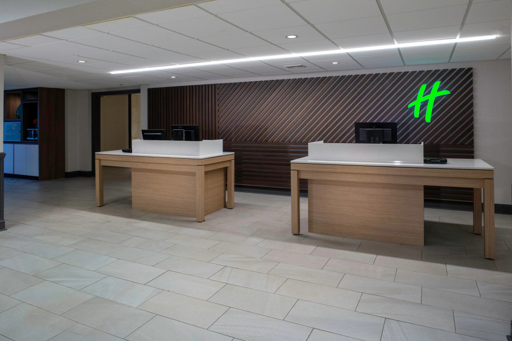 Holiday Inn & Suites Marlborough by IHG
