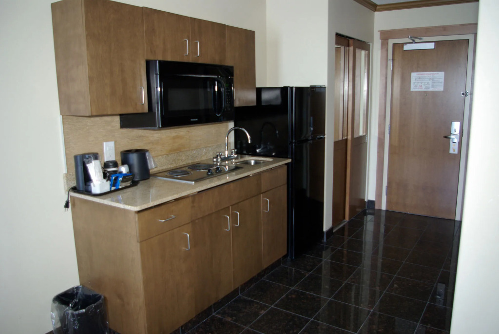 Best Western Plus Rose Country Hotel