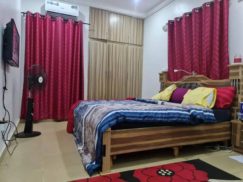 Smart 3 bed Apartment With Fast Wi-fi & 24hr Light