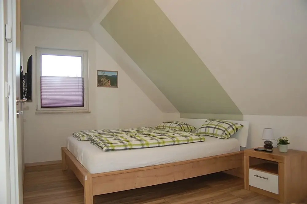 Behagliches Ferienhaus Zaunkönig -mit Kamin und Sauna- Blick über das romantische Bodetal
