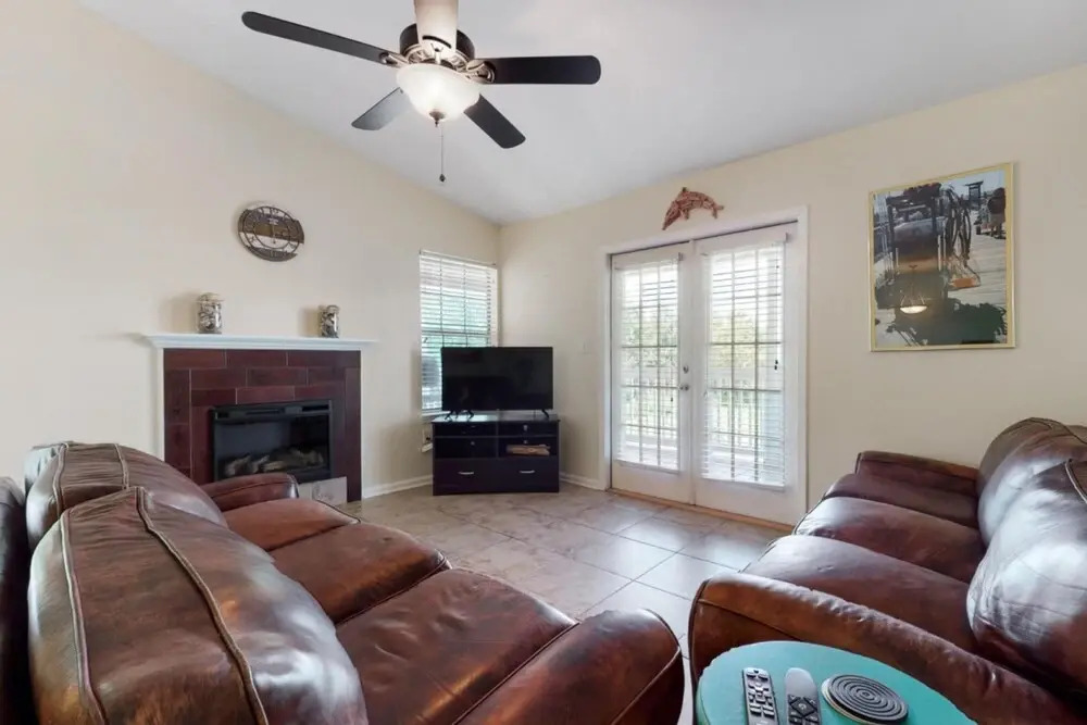 Colony Club E7 by Gold Star Vacation Rentals