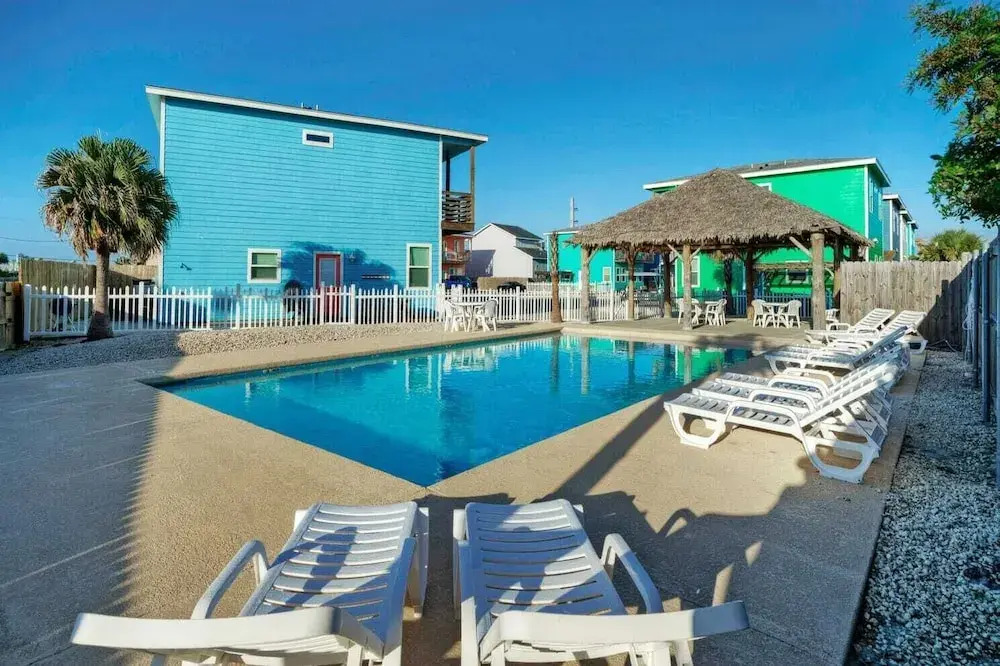 Private Pool+patio, Arcade Game, Walk to the Beach Ocean Devotion by Avantstay
