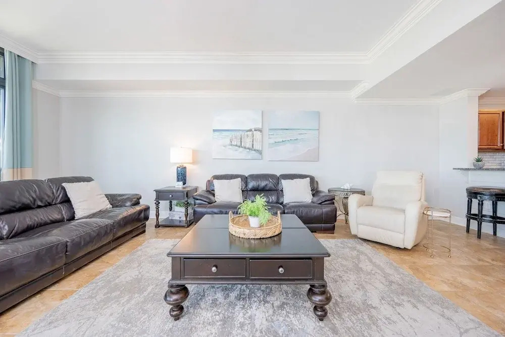The Oasis 1712 Formerly Phoenix West Ii 1712 4 Bedroom Condo