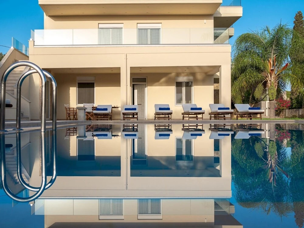Melitini in Souda With 7 Bedrooms and 6 Bathrooms