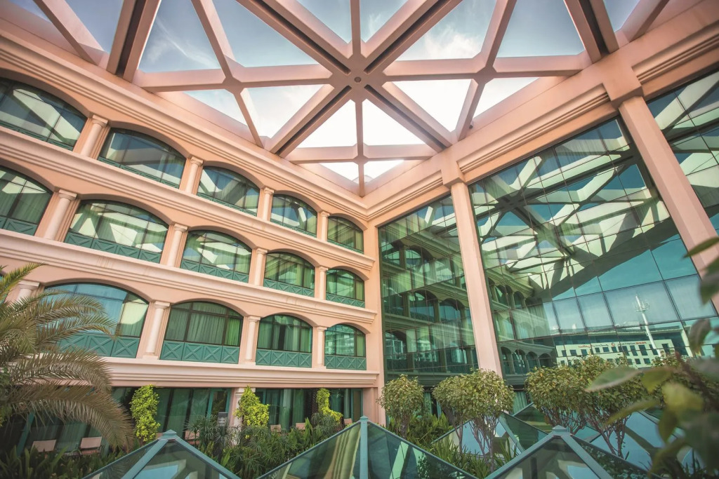 Mövenpick Grand Al Bustan