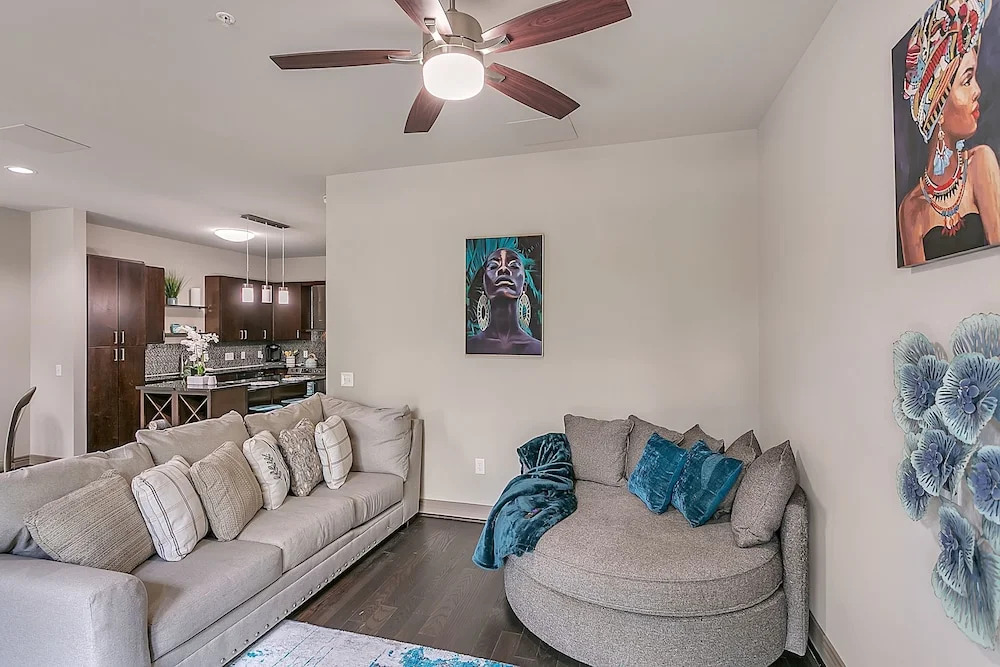 Cozy Condo Nature,park &lakeview 2 Bedroom Condo