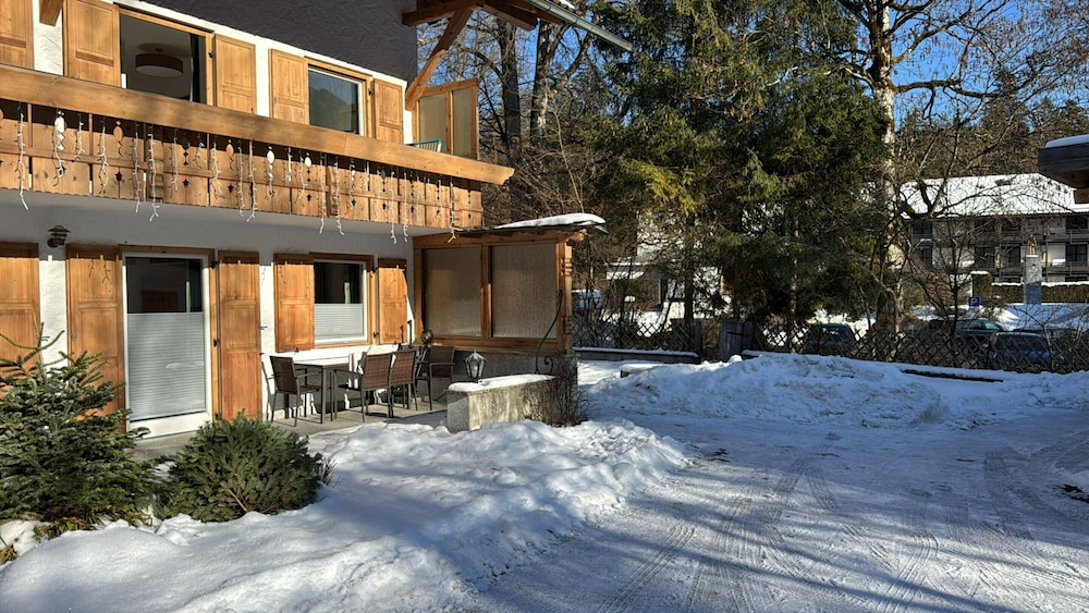 Ferienhaus mit 6 Appartements in Grainau