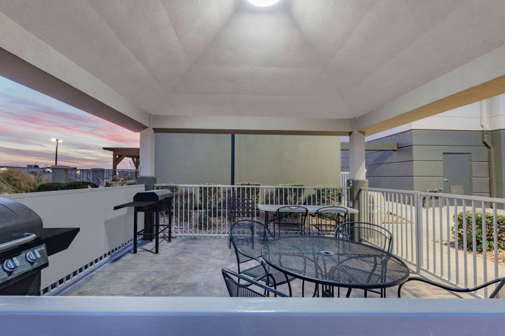 Hawthorn Extended Stay by Wyndham Ardmore