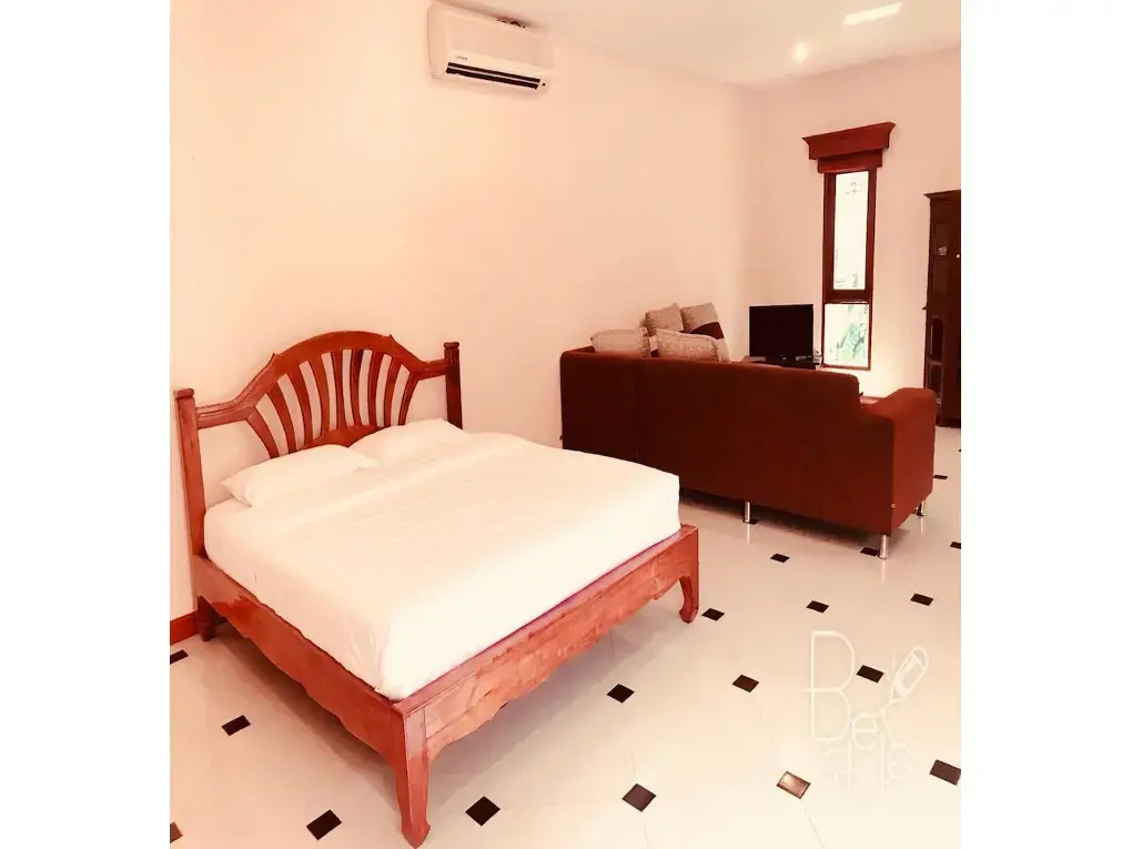 Punyapha Beach Villa