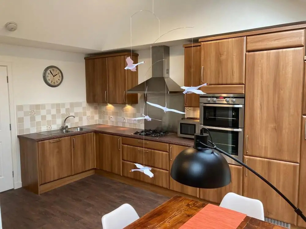 Lovely Riverside Perthshire Flat - Sleeps 8