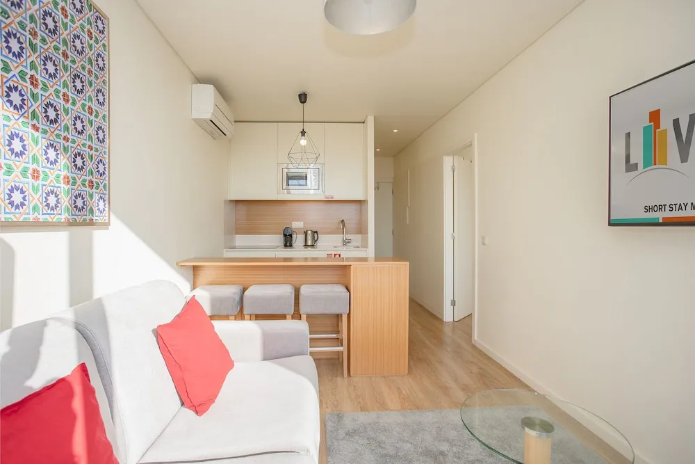 Liiiving In Porto | Downtown View Apartment