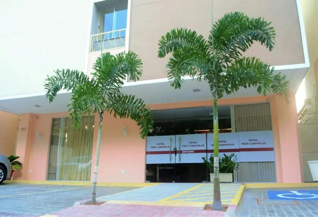 Hotel Três Caravelas
