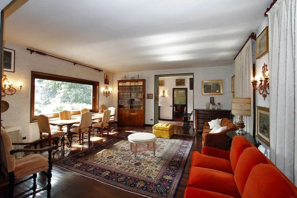 Villa Sarchi
