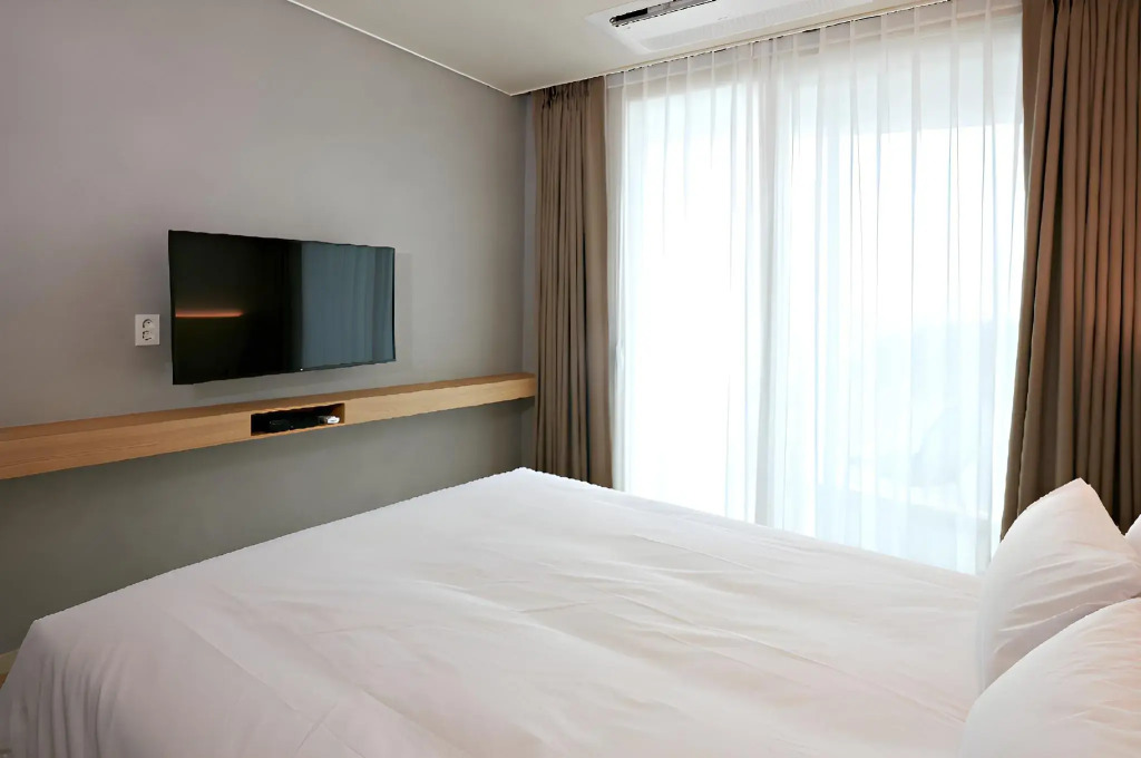 Ocean Soleview Hotel