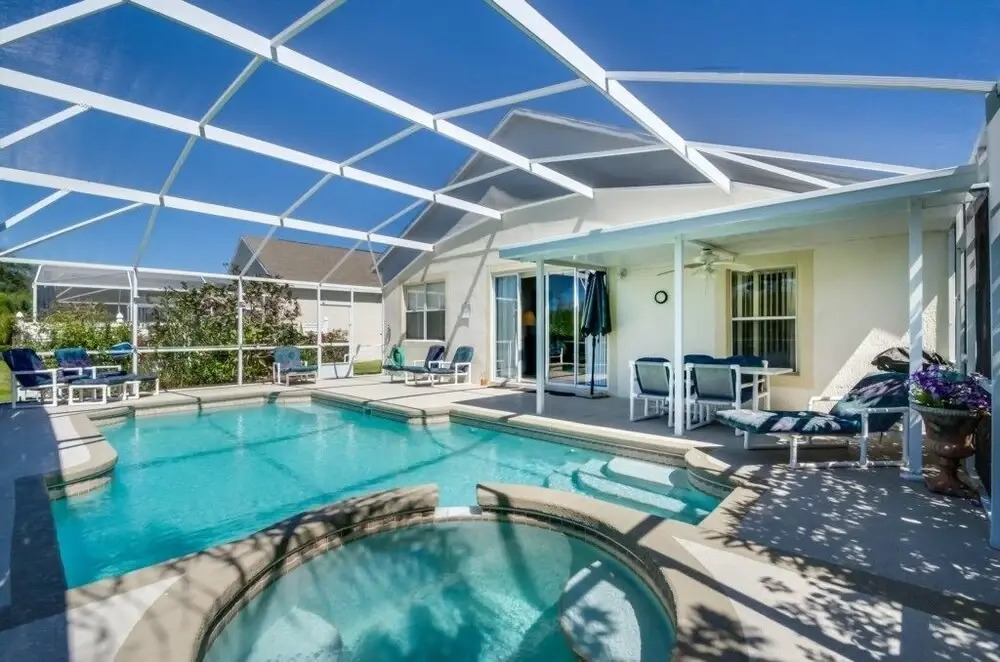 North Hampton Pool House