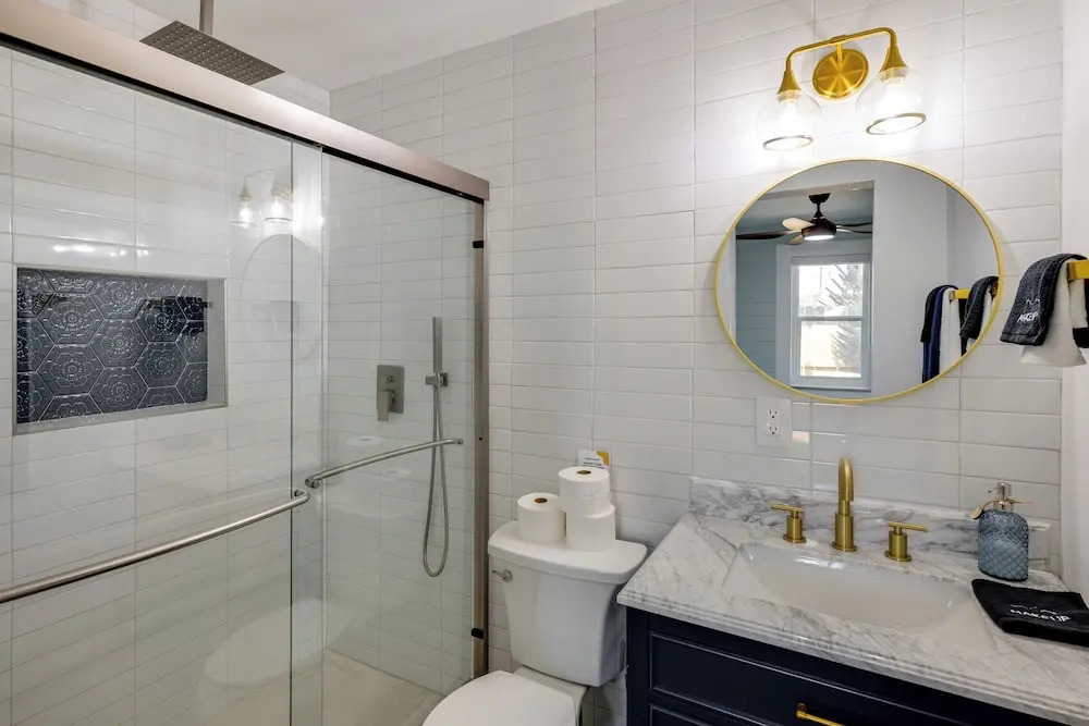 Mins to Beach & Mayo Clinic, Pet-friendly 4BR Home
