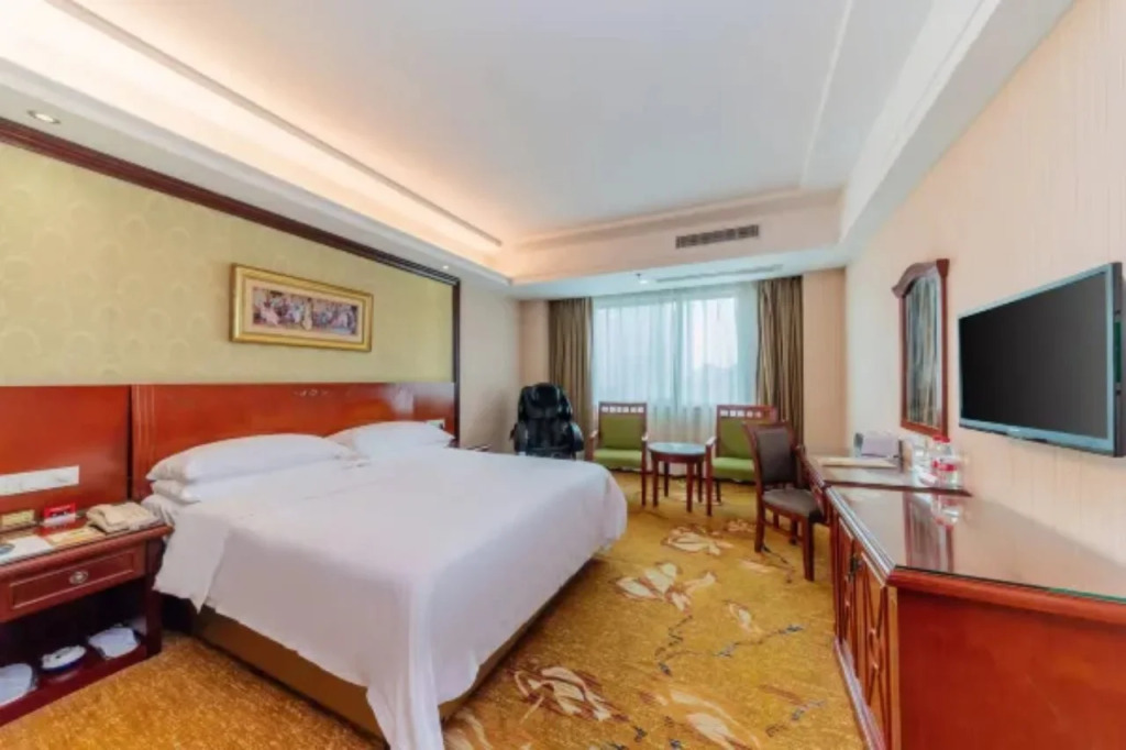 Vienna Hotel Huizhou Zhongxin