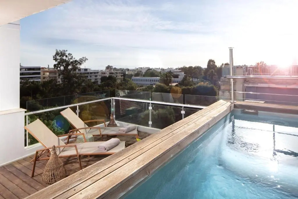 Crystal Green Signature Condos
