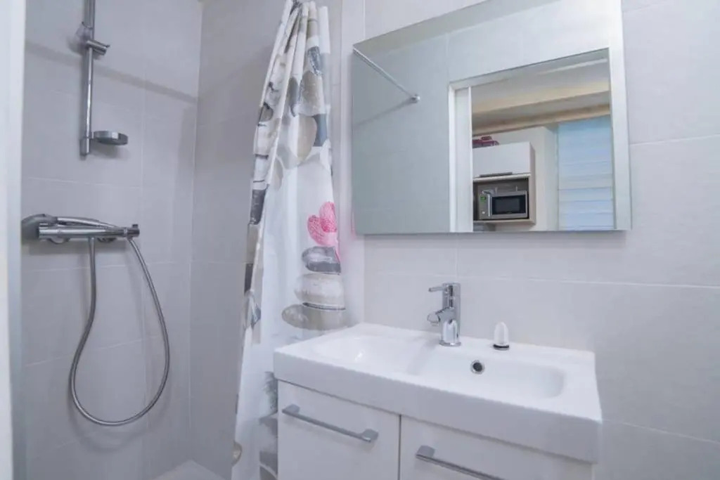 Le Veyrier - Small studio for 2 people in the heart of the old town