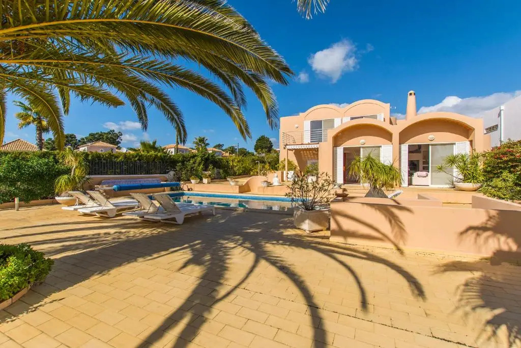 Villa Midas