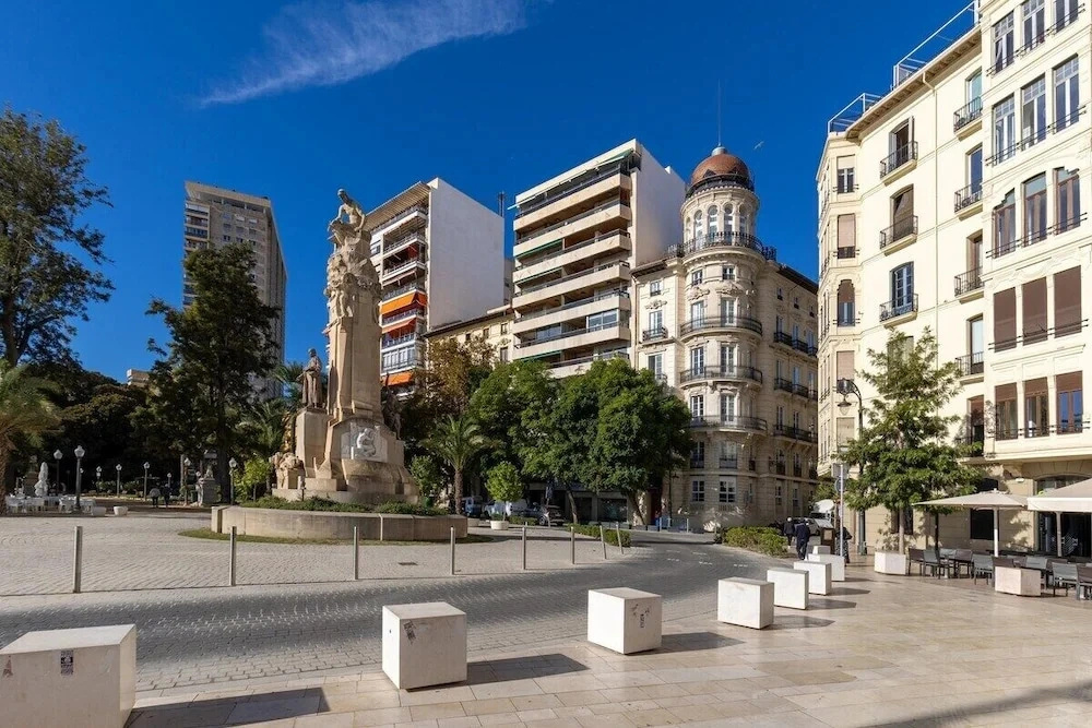 City and Beach by Fidalsa