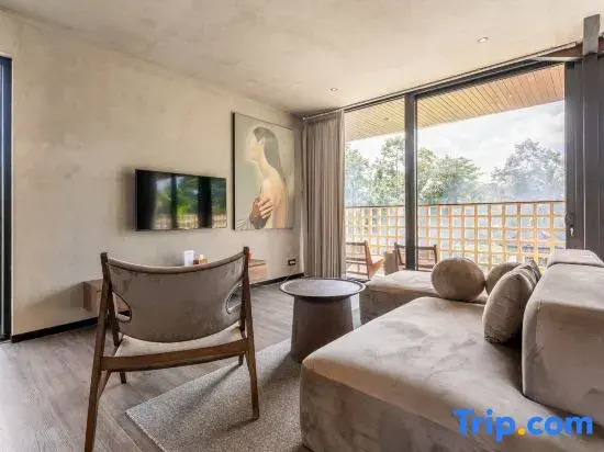 Jungle Vista Ubud - Peaceful Jungle Retreat with Pool