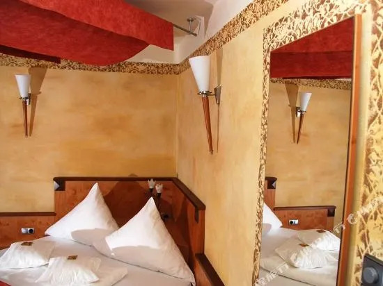 Hotel Wallhall