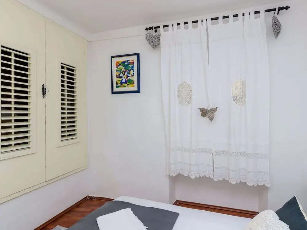 Budget Old Town - One-bedroom Apartment - Ispod Mira 3 Street
