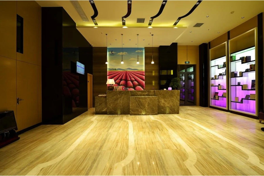 Lavande Hotel Wuhan Xudong
