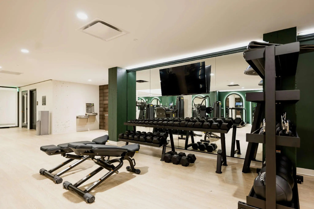 Hotel Fort Des Moines, Curio Collection By Hilton
