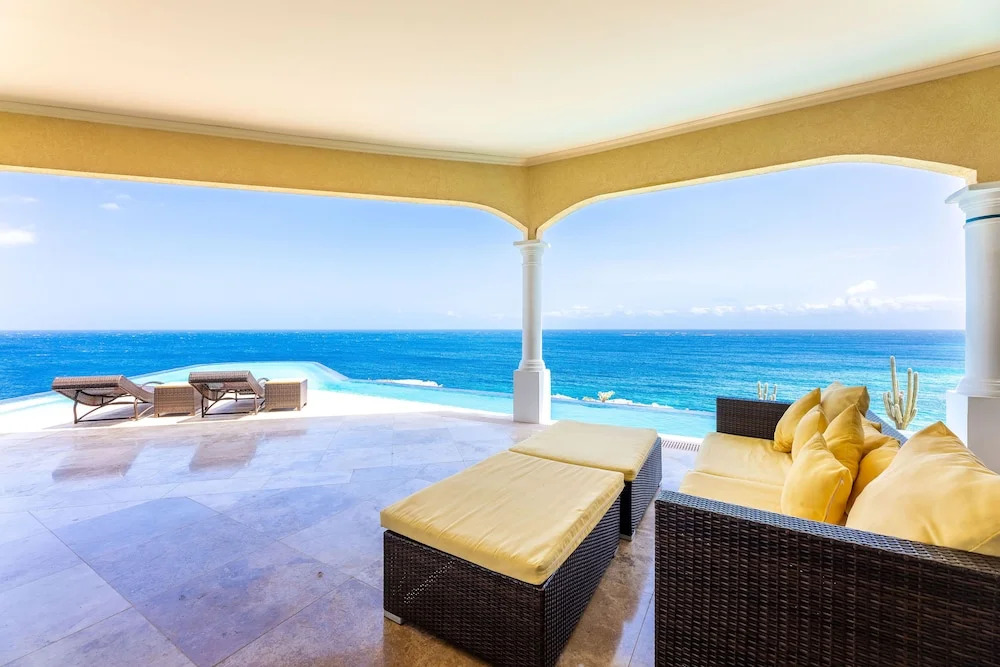 Cliff Villa