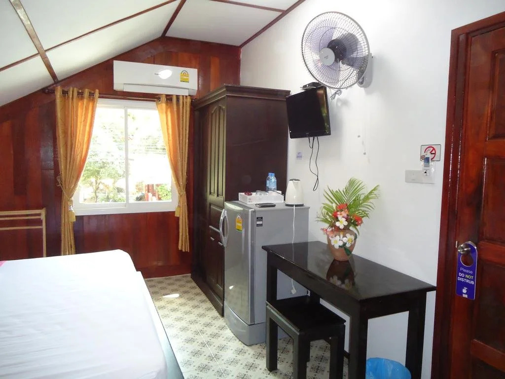 Sea Breeze House, Naiplao Beach
