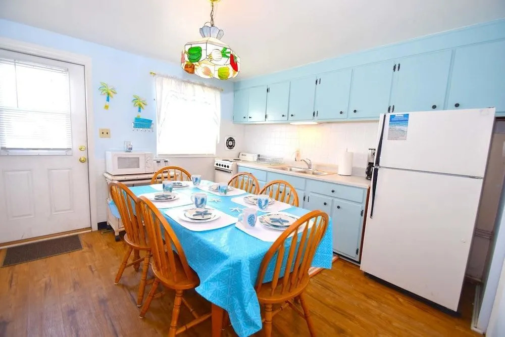 Royal Palm Court 1208-10 - 2 Br Townhouse