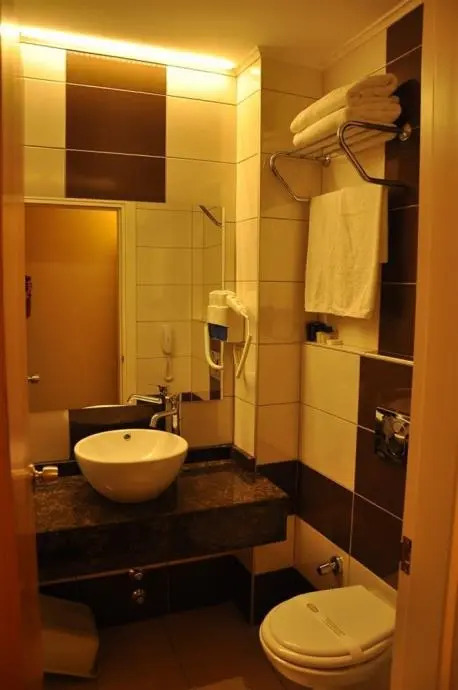 Taç Premier Anex